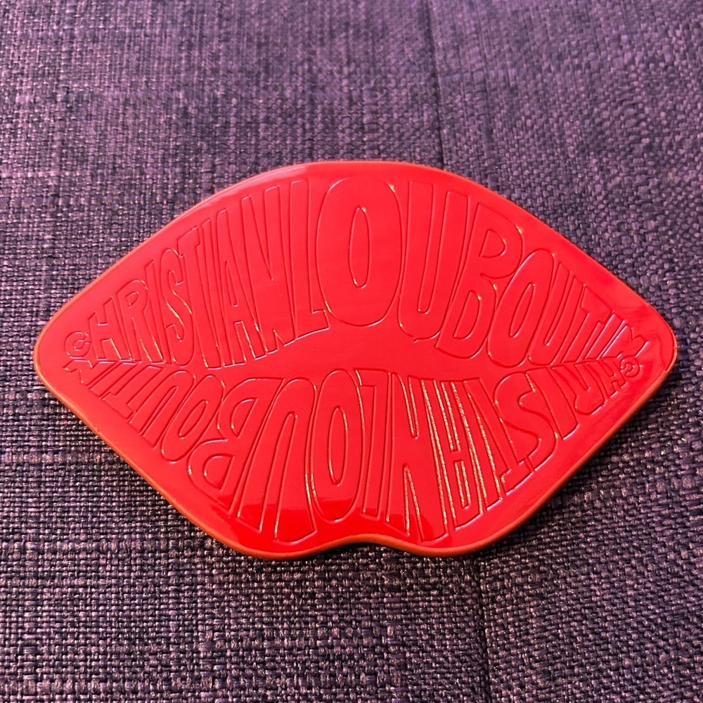 Christian Louboutin Red Lip Mirror - Picture 4 of 8